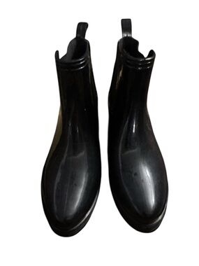 Rain boots